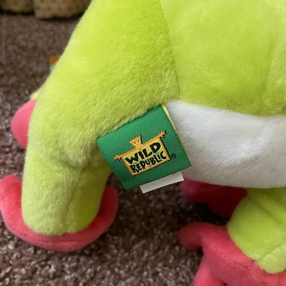 Wild Republic Red-Eyed Tree Frog Tags are attached - Picture 5 of 8